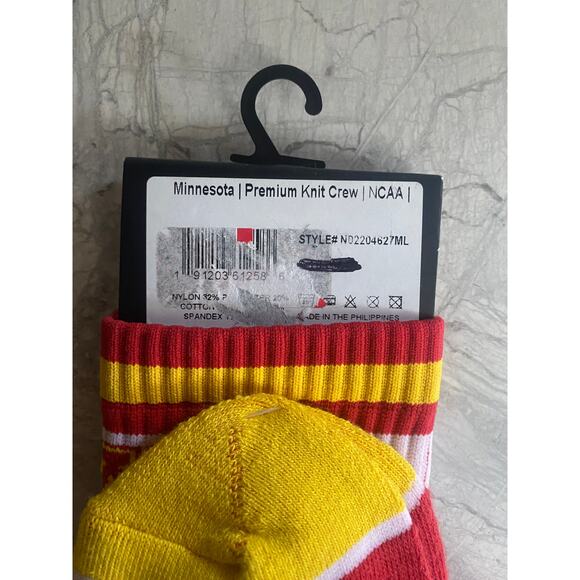 NWT Minnesota Gophers Knit Crew Length Socks Size M/L (8-12) - Picture 5 of 5